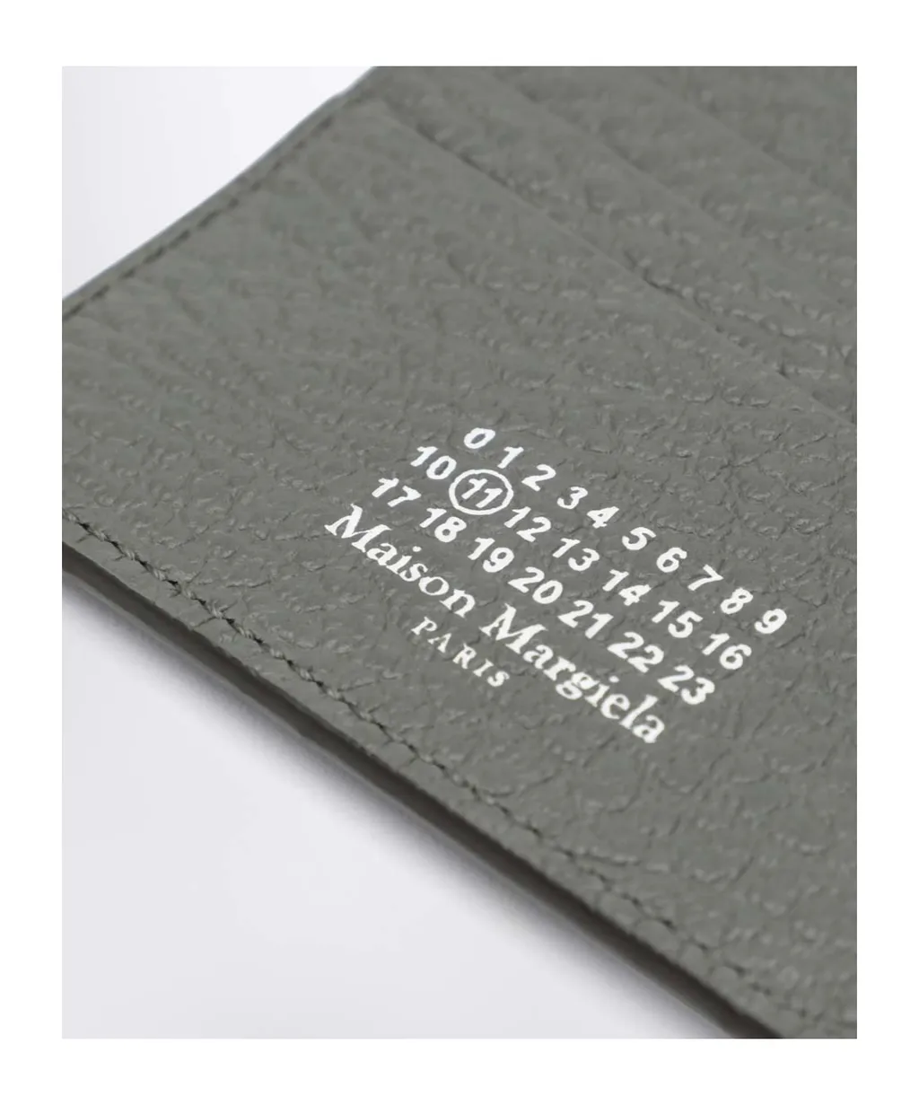 Four Stitches Card Holder