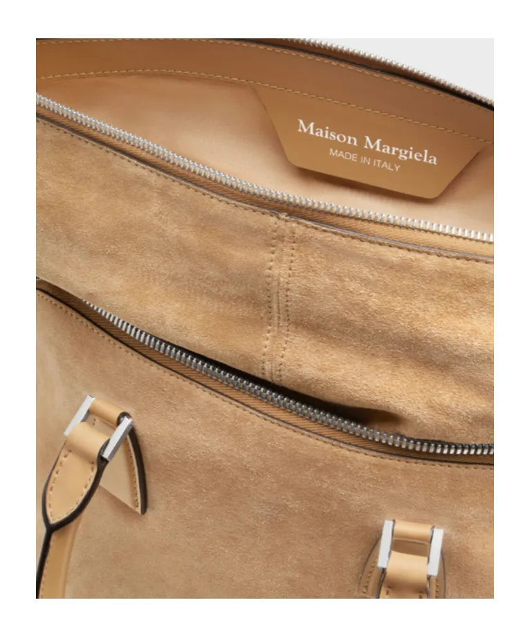 Soft 5Ac Medium Shoulder Bag