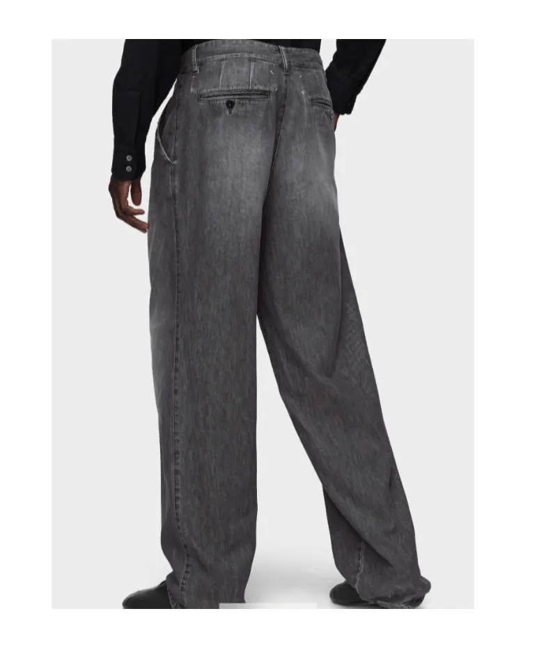 Straight-Leg Jeans