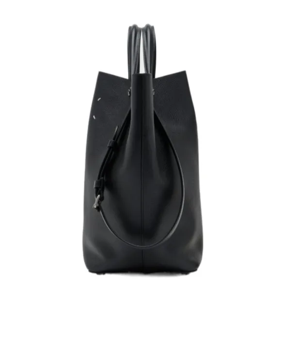 Dress-Age Medium Shoulder Bag