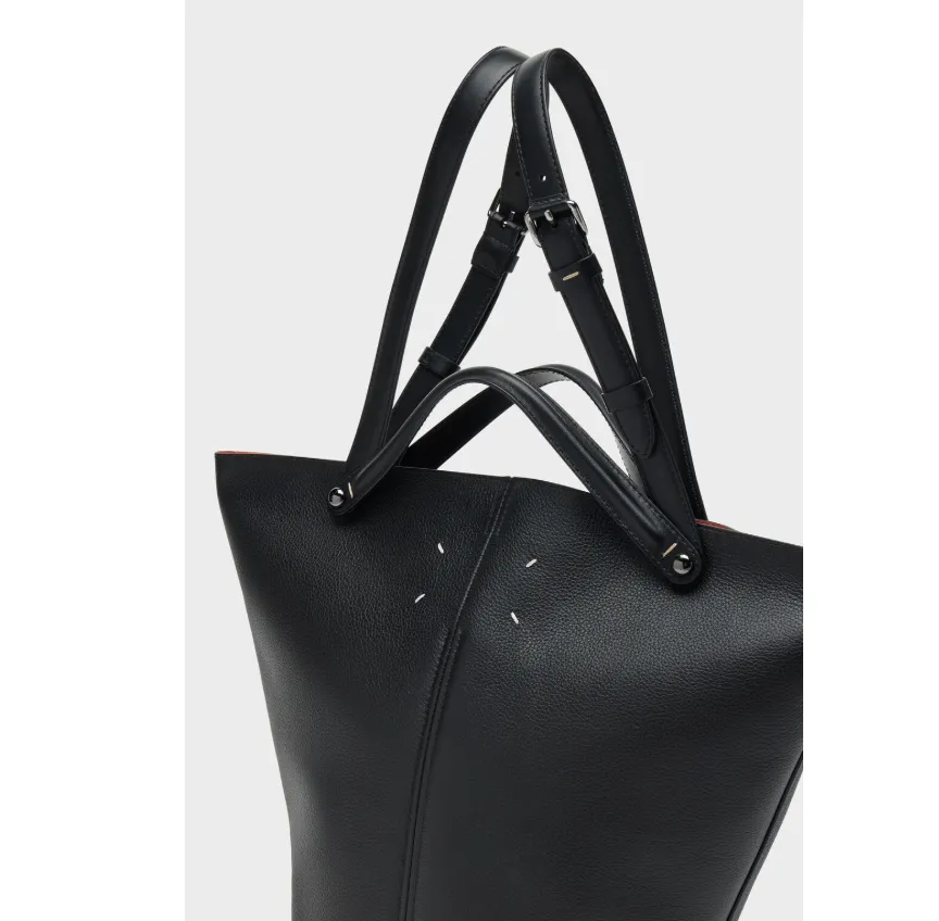 Dress-Age Medium Shoulder Bag