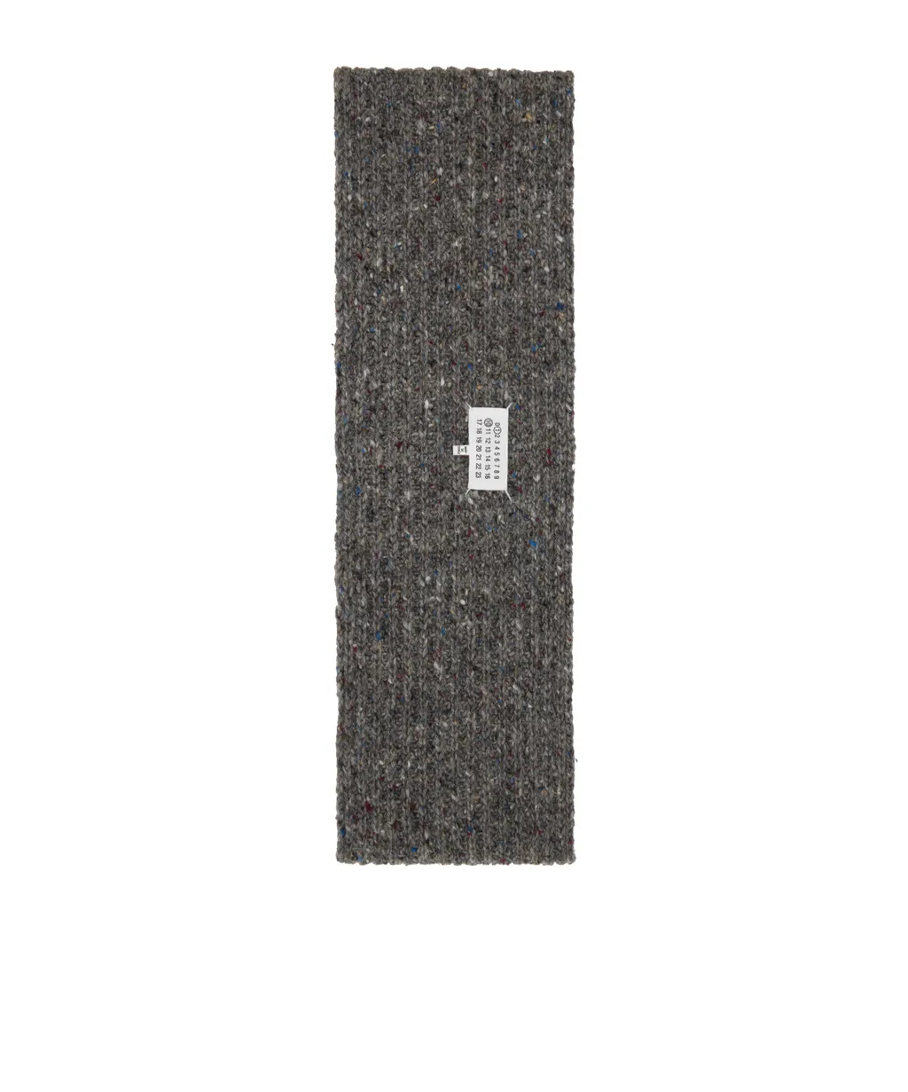 Ribbed Knit Scarf
