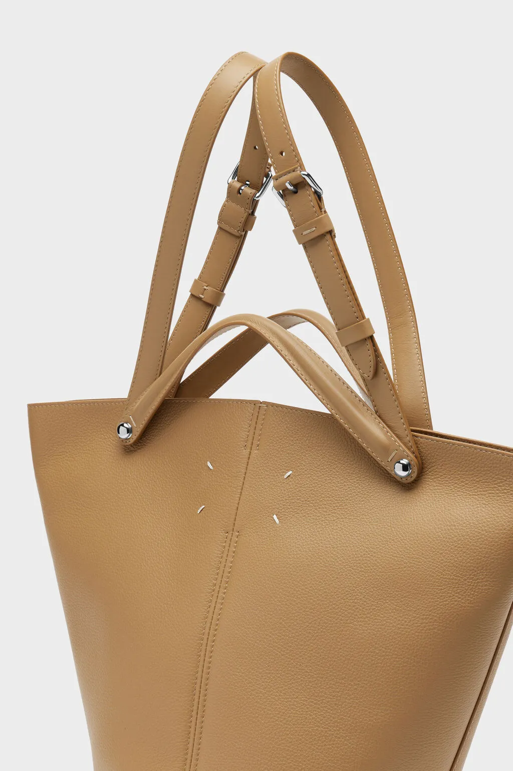Dress-Age Medium Shoulder Bag