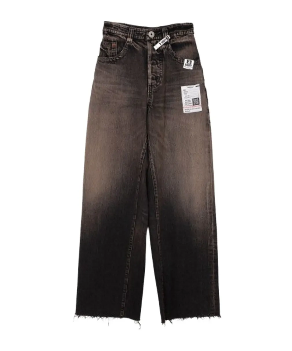 Frayed Hem Straight-Leg Jeans