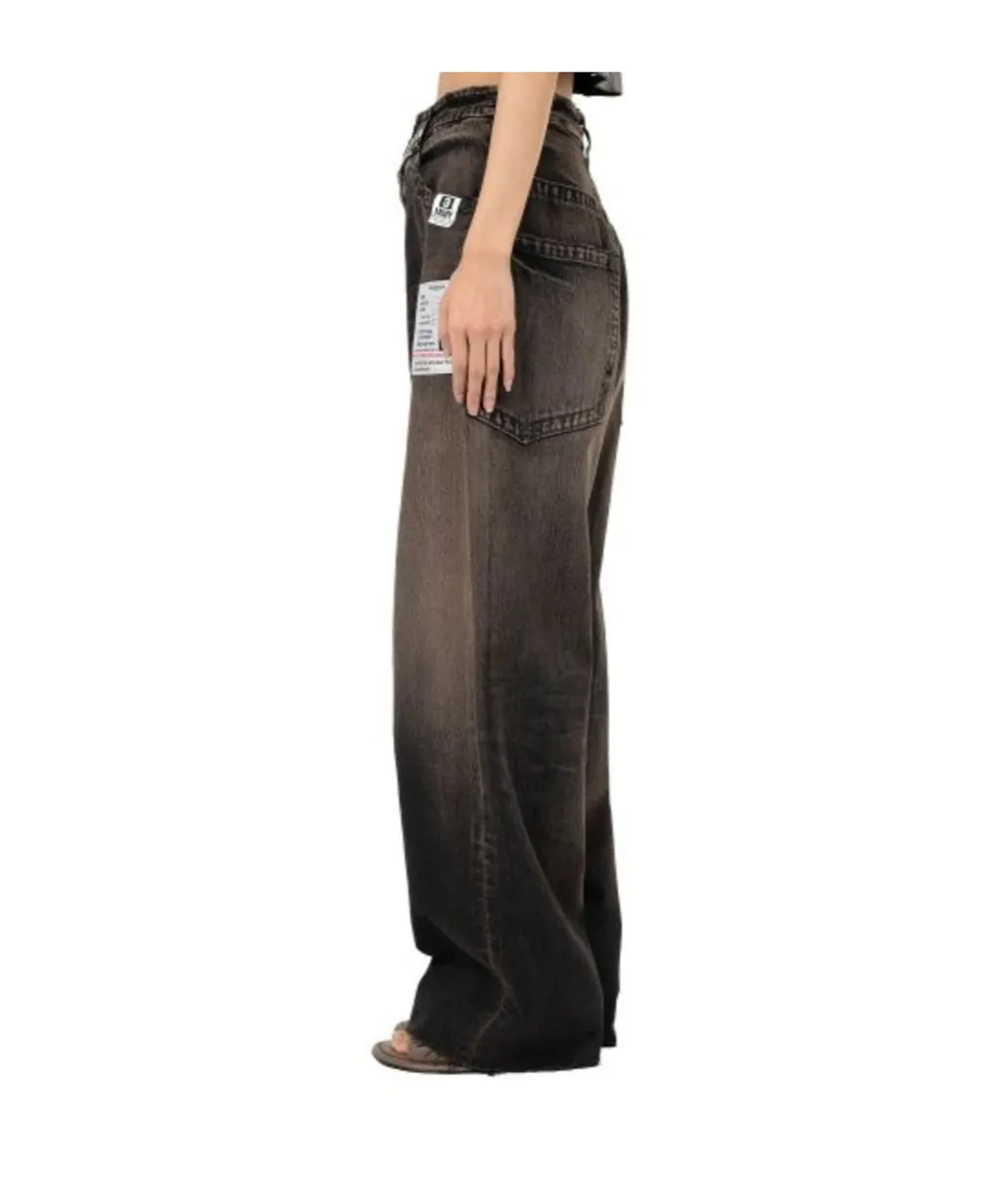 Frayed Hem Straight-Leg Jeans