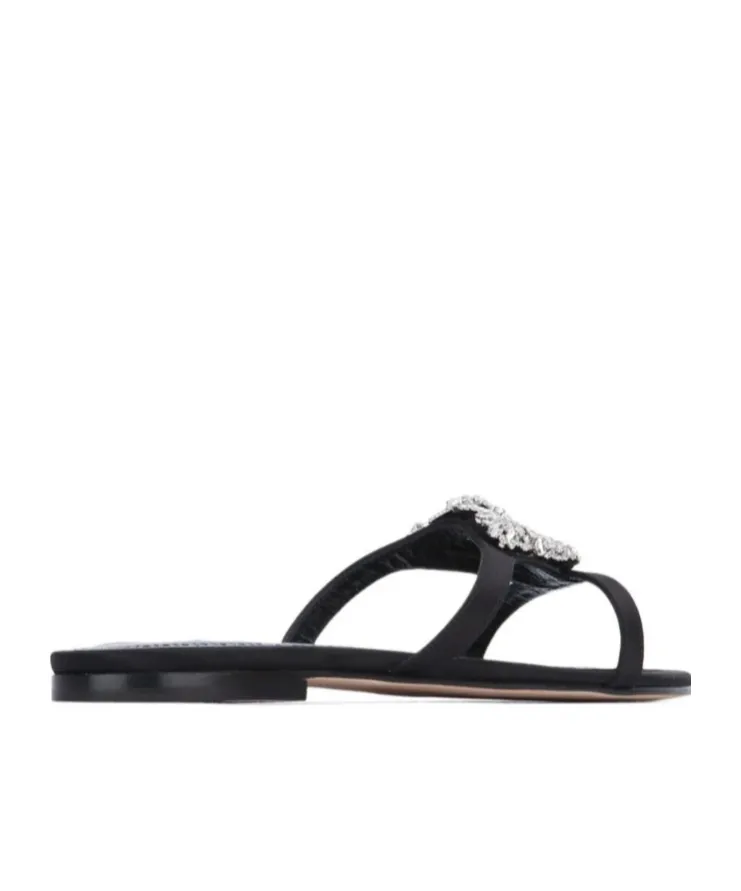 Trinamu Flat Sandals