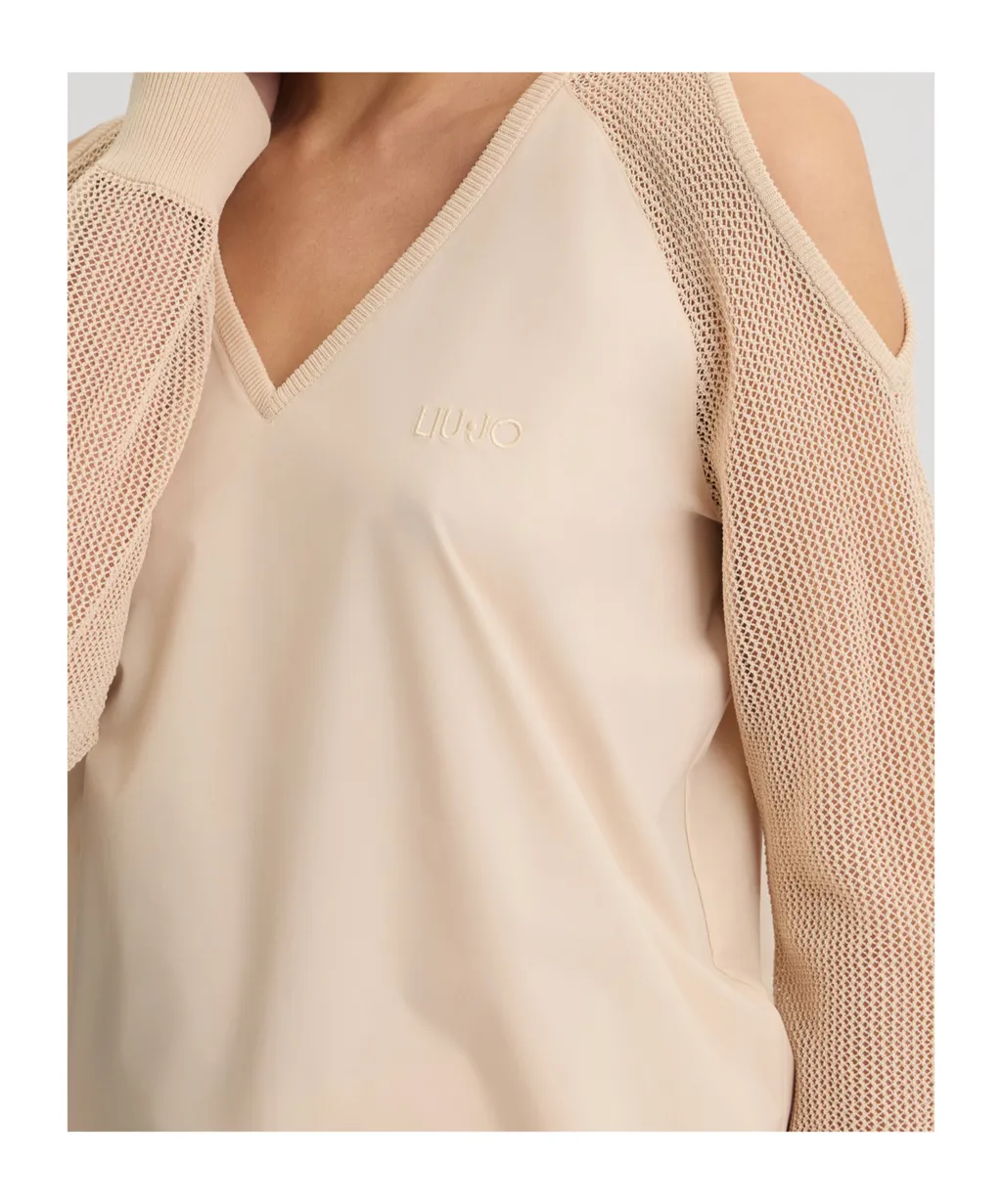 Pullover With Cut-Out Details