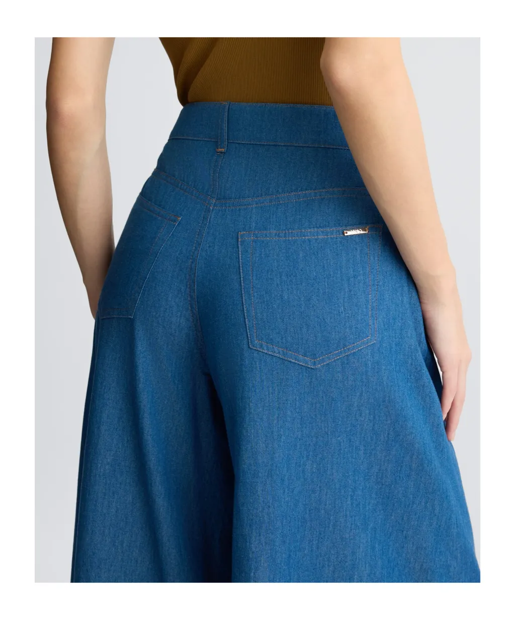 Flared Jeans