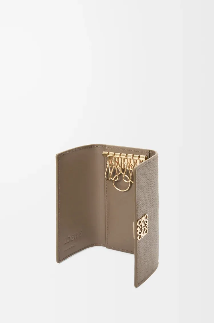 Anagram Key Case In Pebble Grained Calfskin