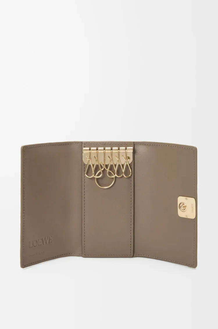 Anagram Key Case In Pebble Grained Calfskin