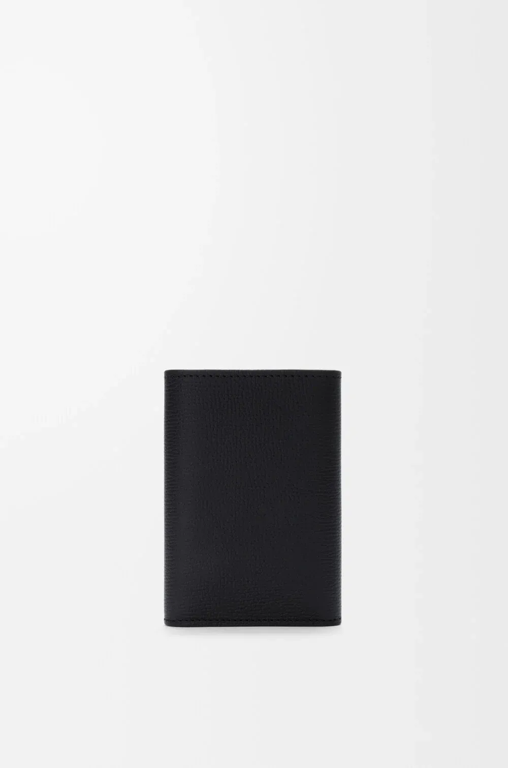 Anagram Small Vertical Wallet In Pebble Grained Calfskin