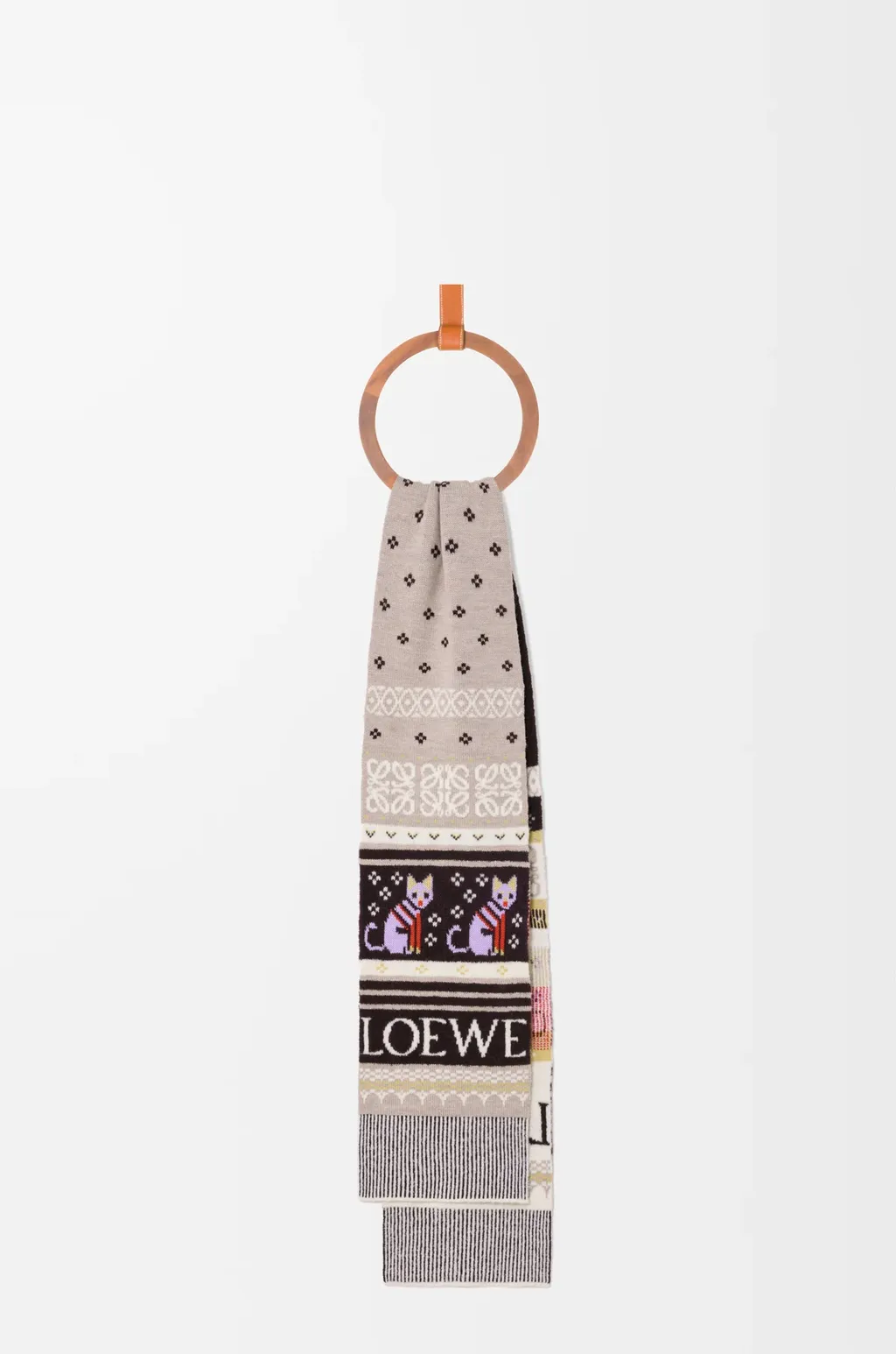 Cat-Motif Patterned Scarf