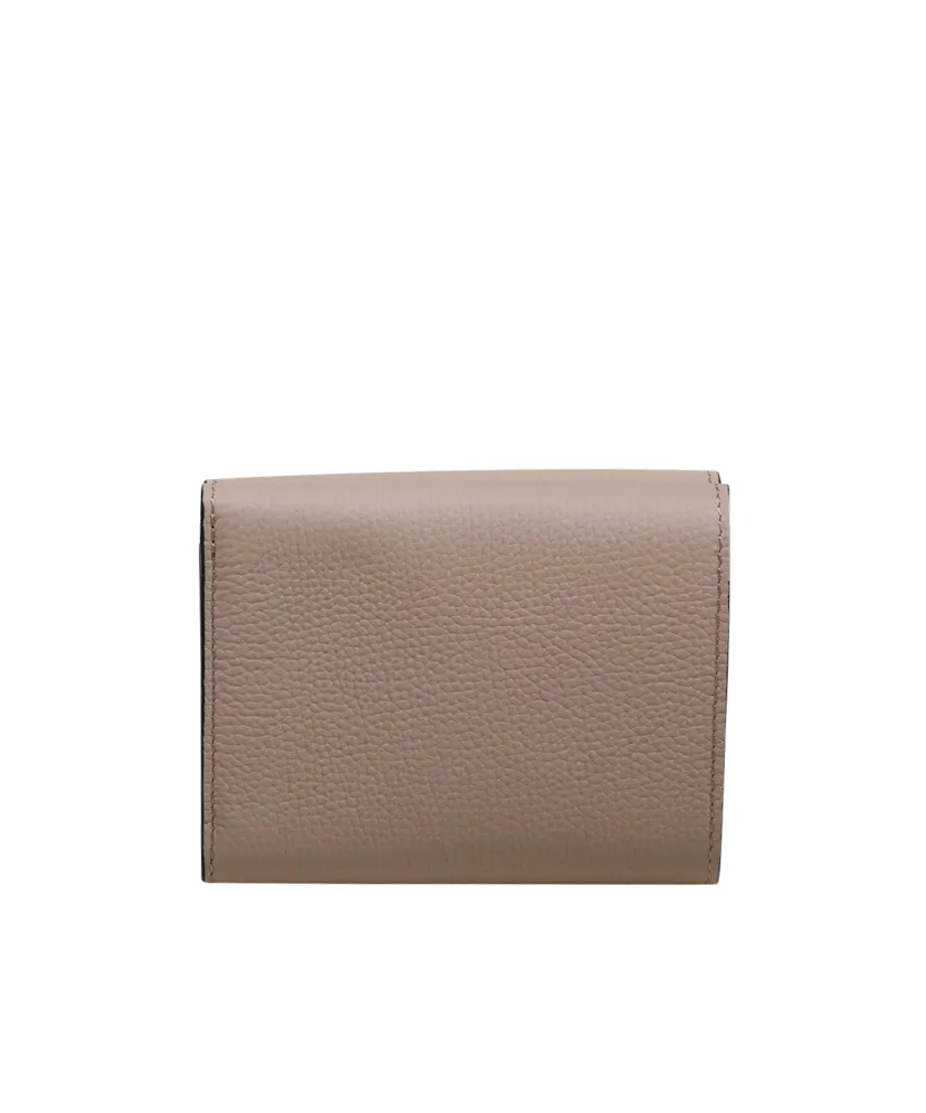 Anagram Trifold Wallet In Pebble Grained Calfskin