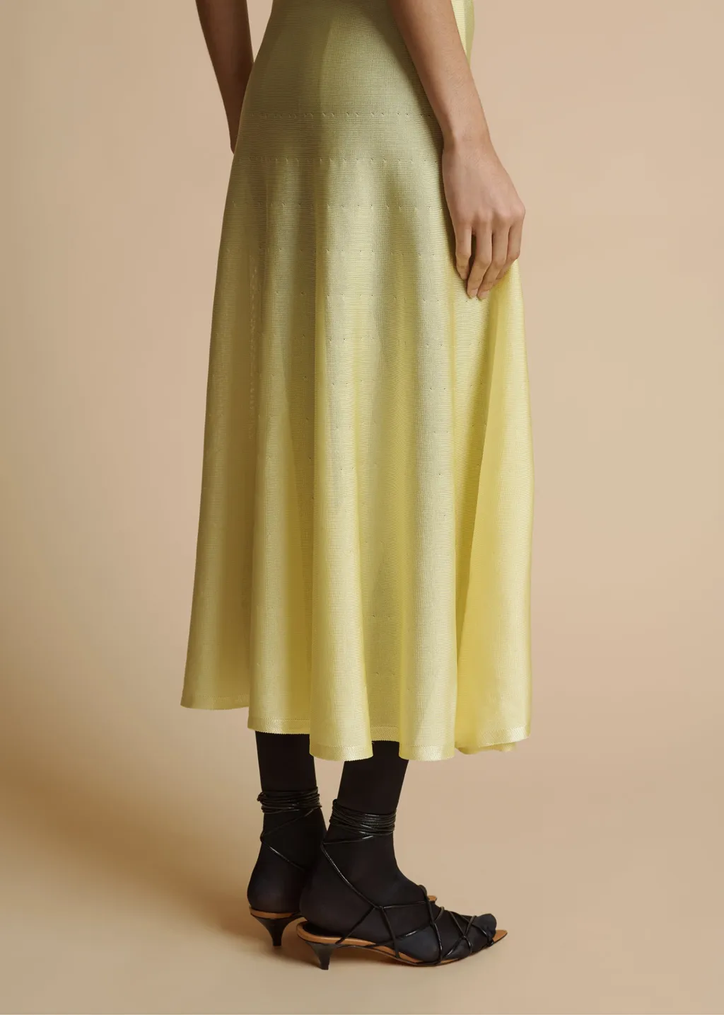 Sleeveless Dress With Boat Collar