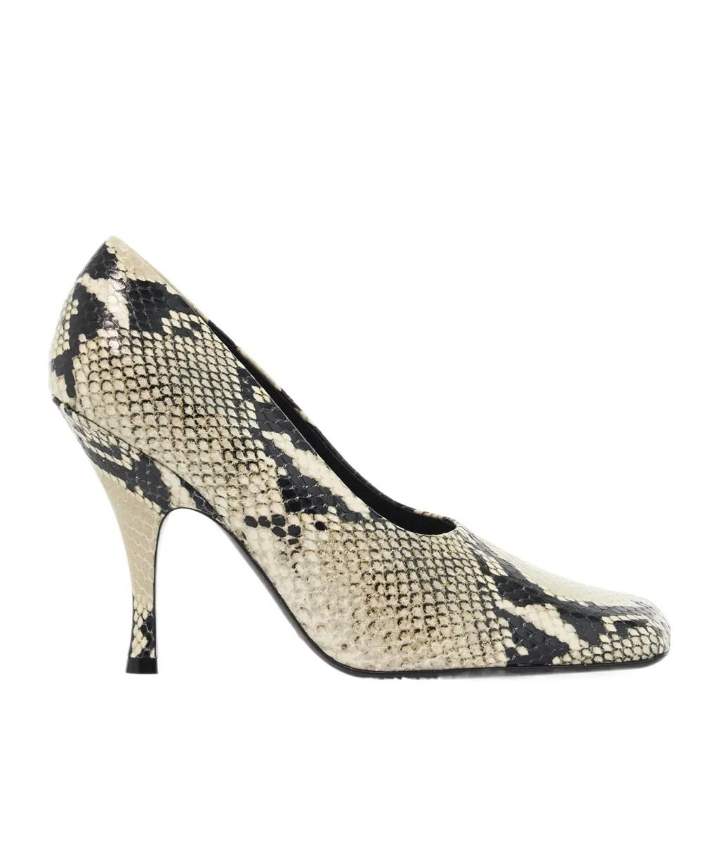 Eva Pumps