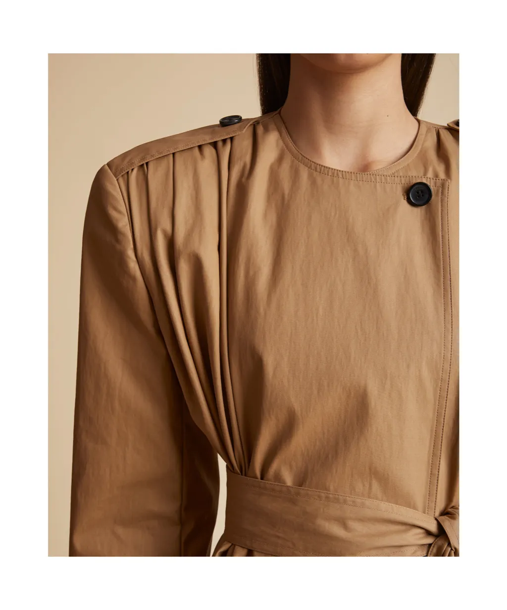 Long-Sleeved Windbreaker