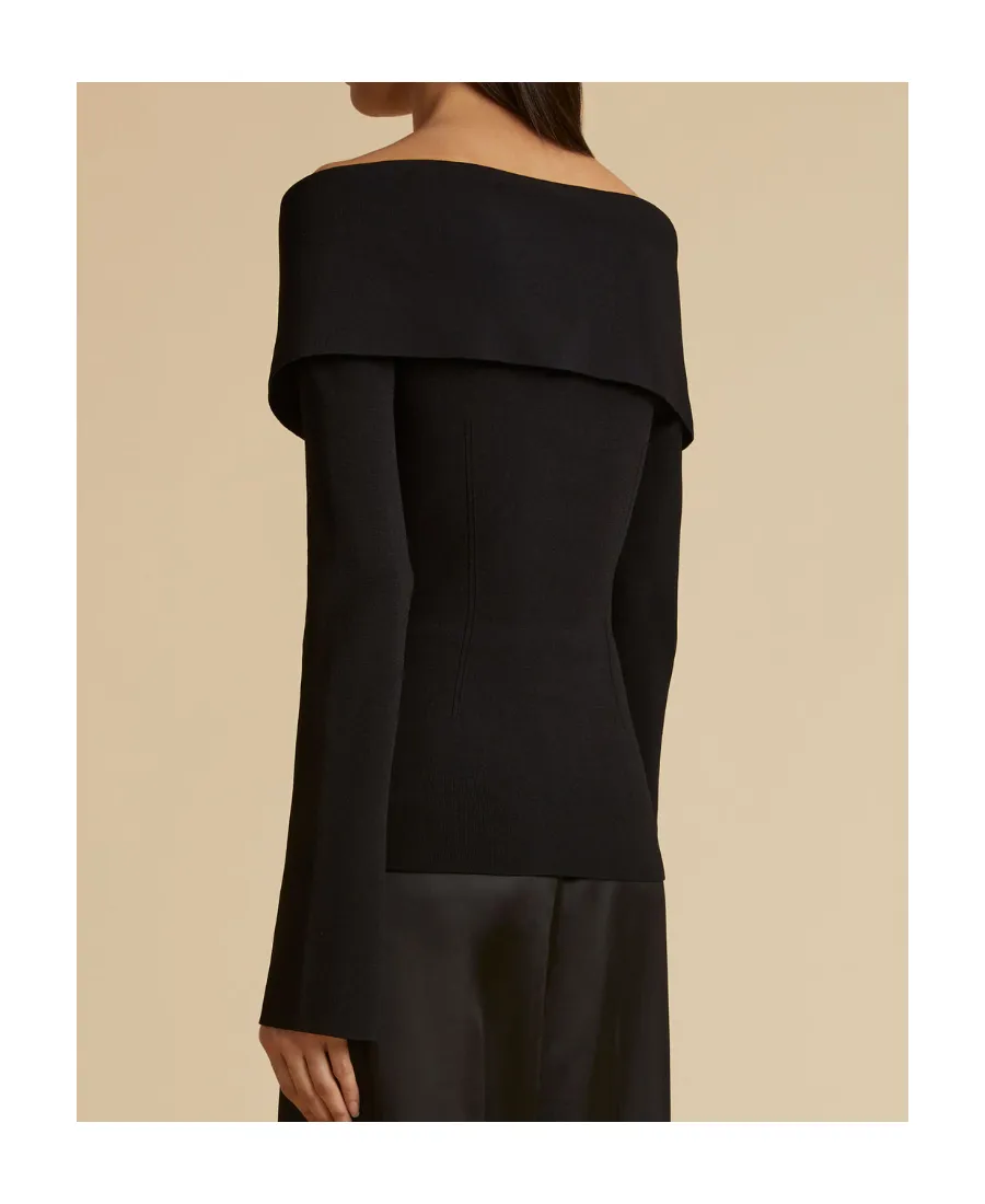 Off-The-Shoulder Long Sleeved Top