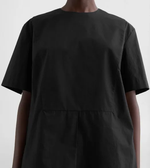 Short-Sleeved Loose Fit Top