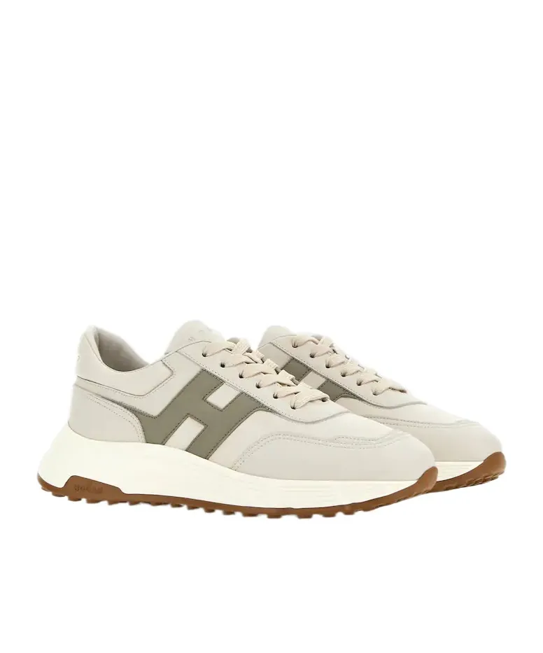 Hyperlight Sneakers