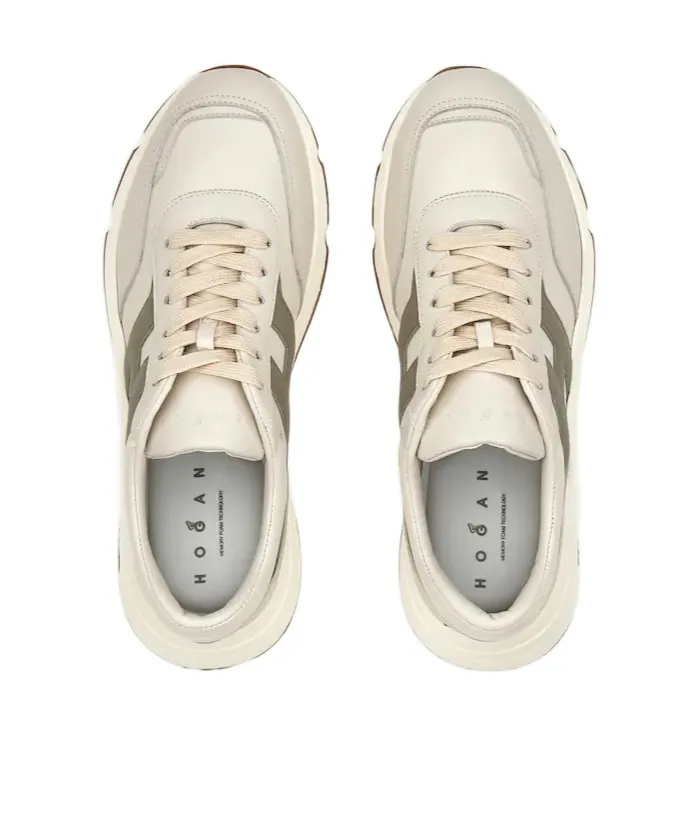 Hyperlight Sneakers