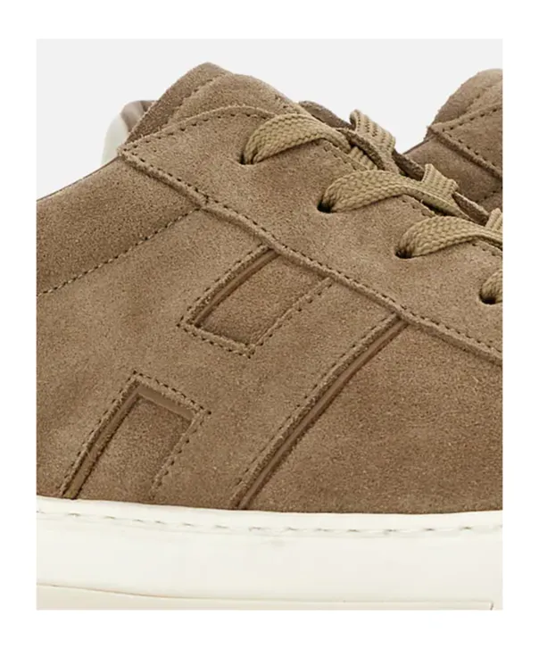 Round Toe Sneakers