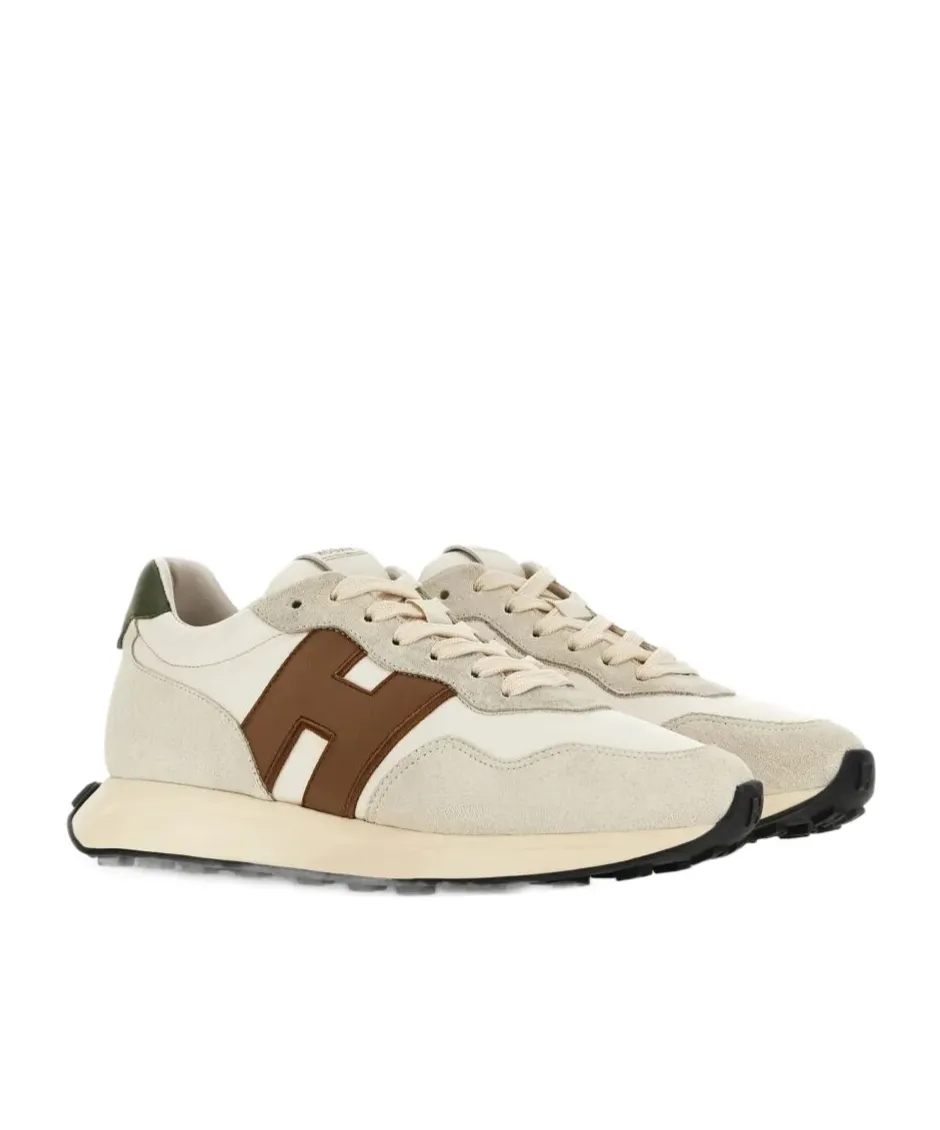 Logo-Detail Sneakers