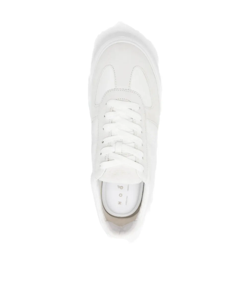 Round-Toe Low-Top Sneakers