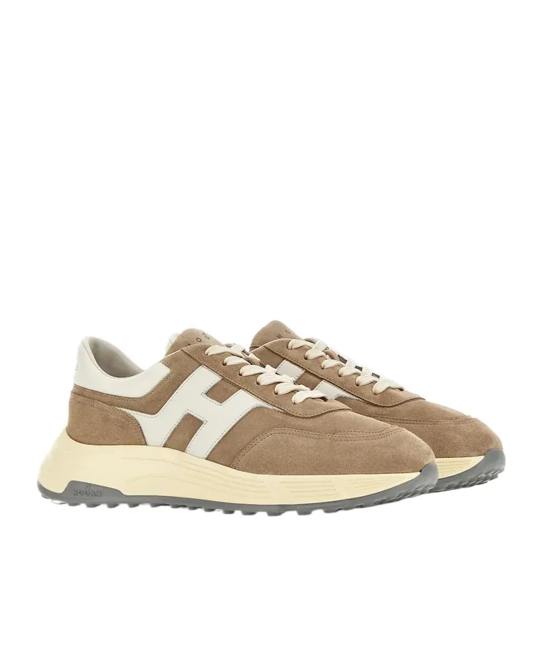 Hyperlight Lace-Up Sneakers