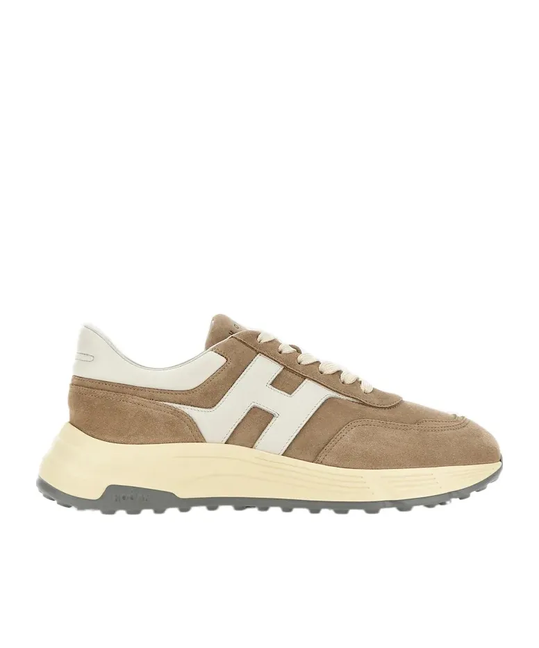 Hyperlight Lace-Up Sneakers
