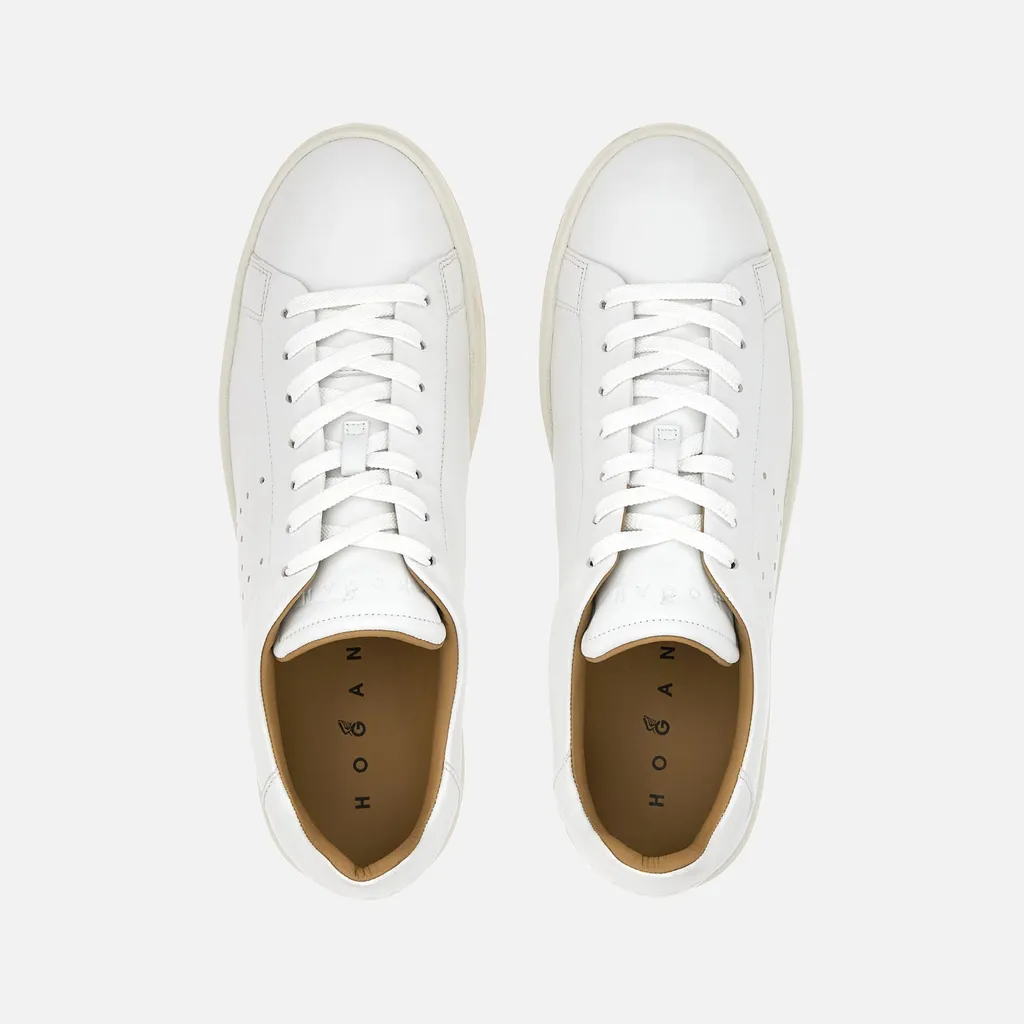 H672 Low-Top Sneakers