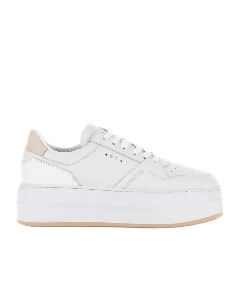 H670 Platform Lace-Up Sneakers