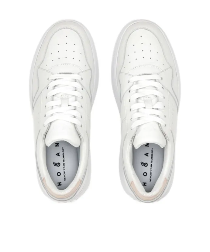H670 Platform Lace-Up Sneakers