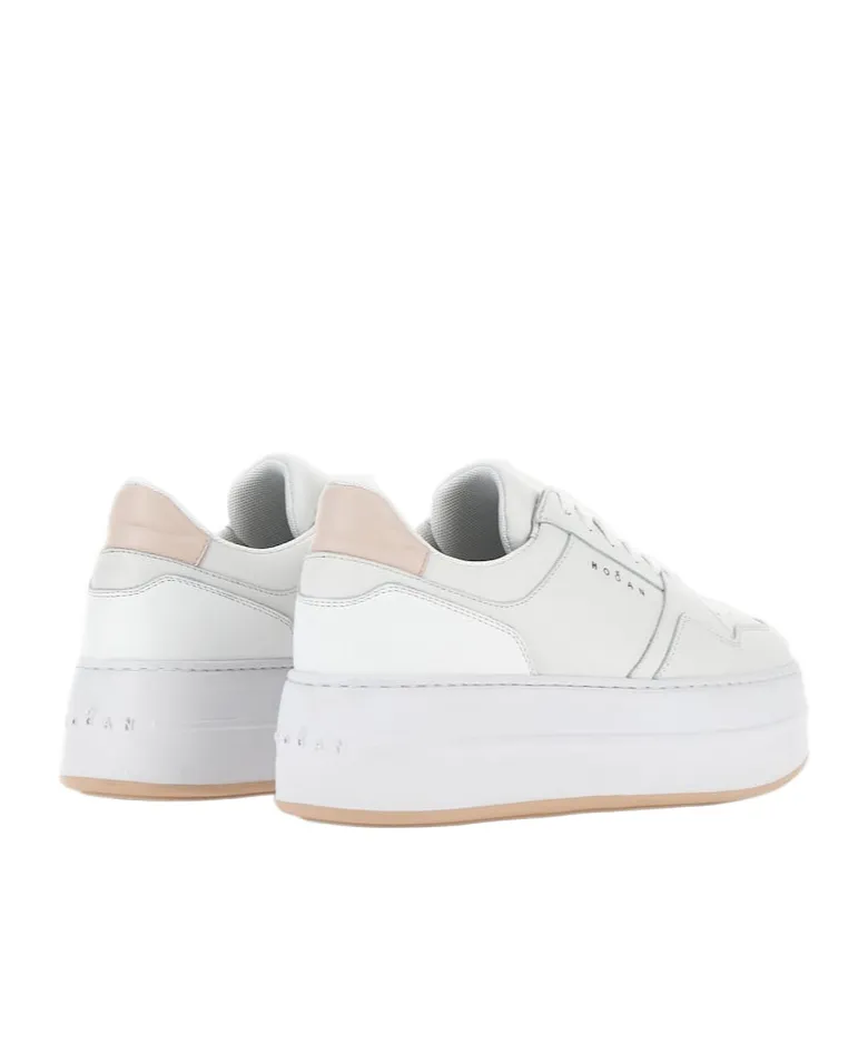 H670 Platform Lace-Up Sneakers