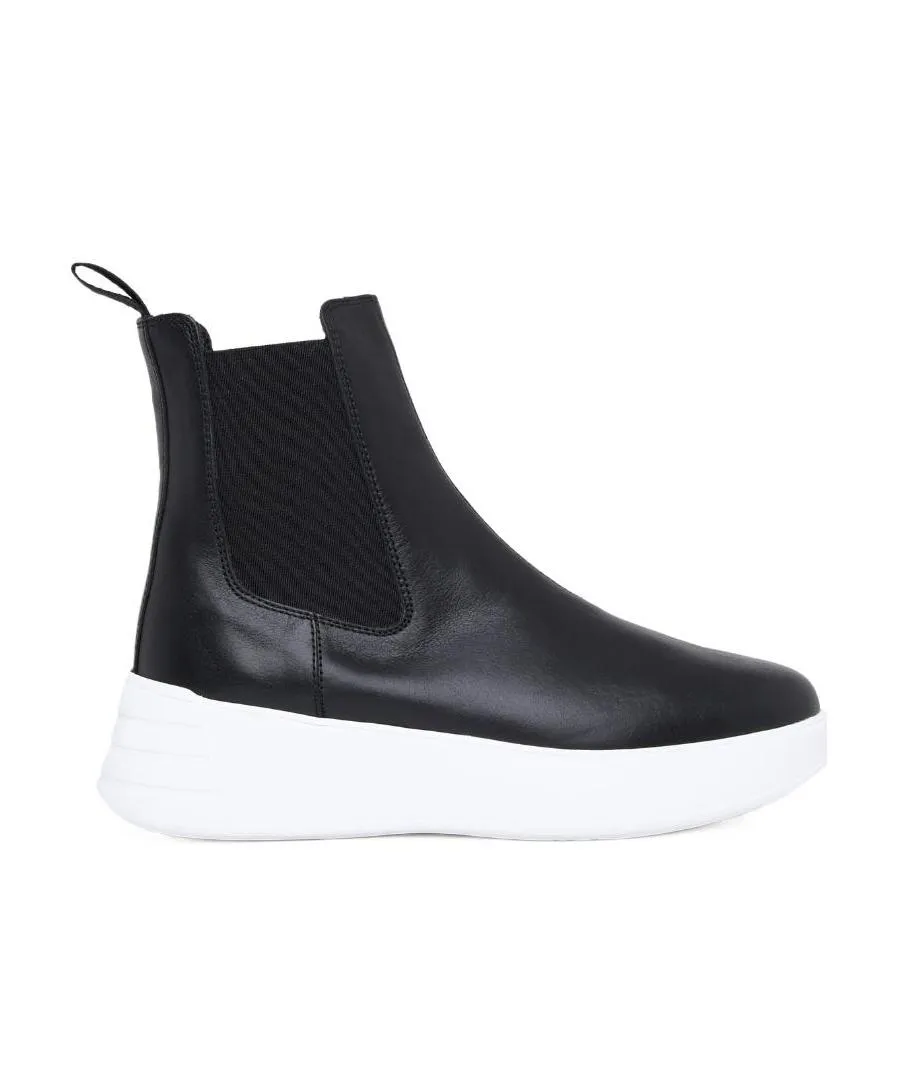 Rebel Round Toe Chelsea Boots