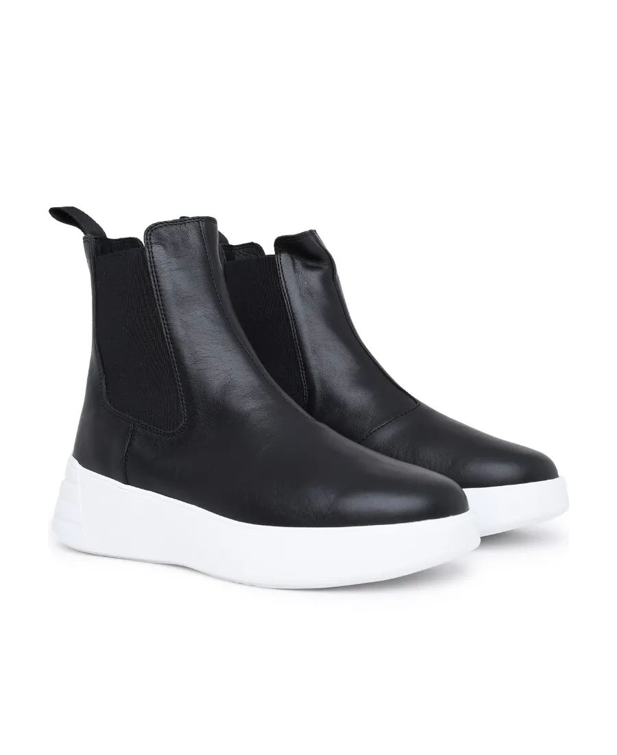 Rebel Round Toe Chelsea Boots