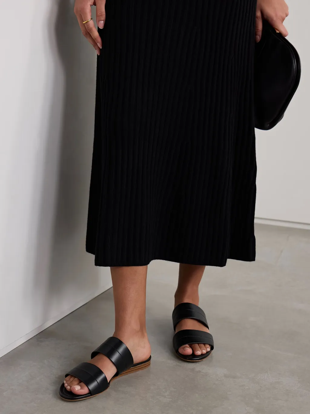 Lora Slippers