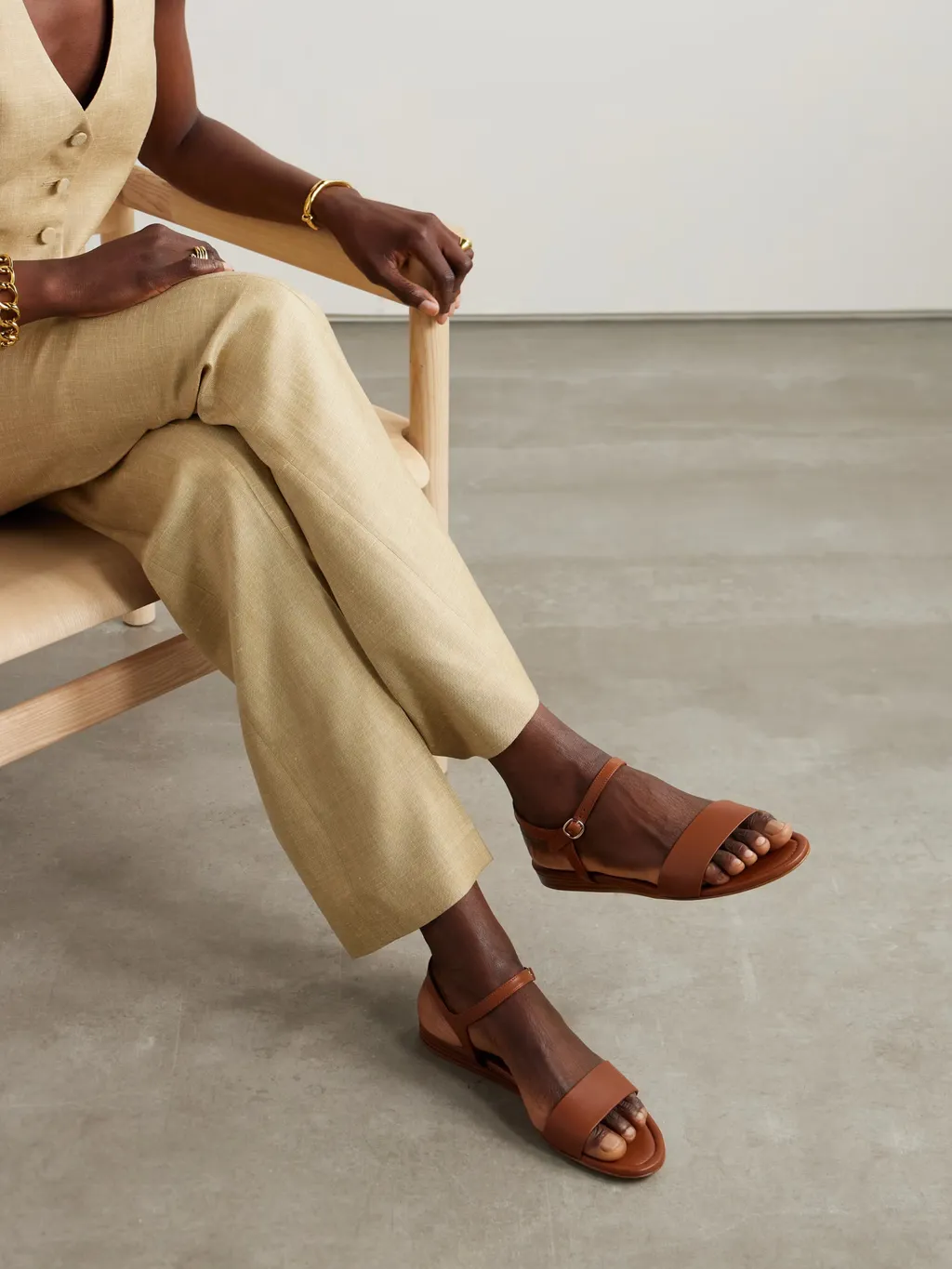 Round-Toe Flat Sandals