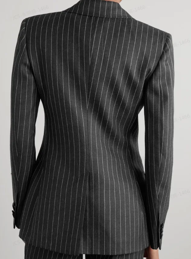Long-Sleeved Suit Jacket