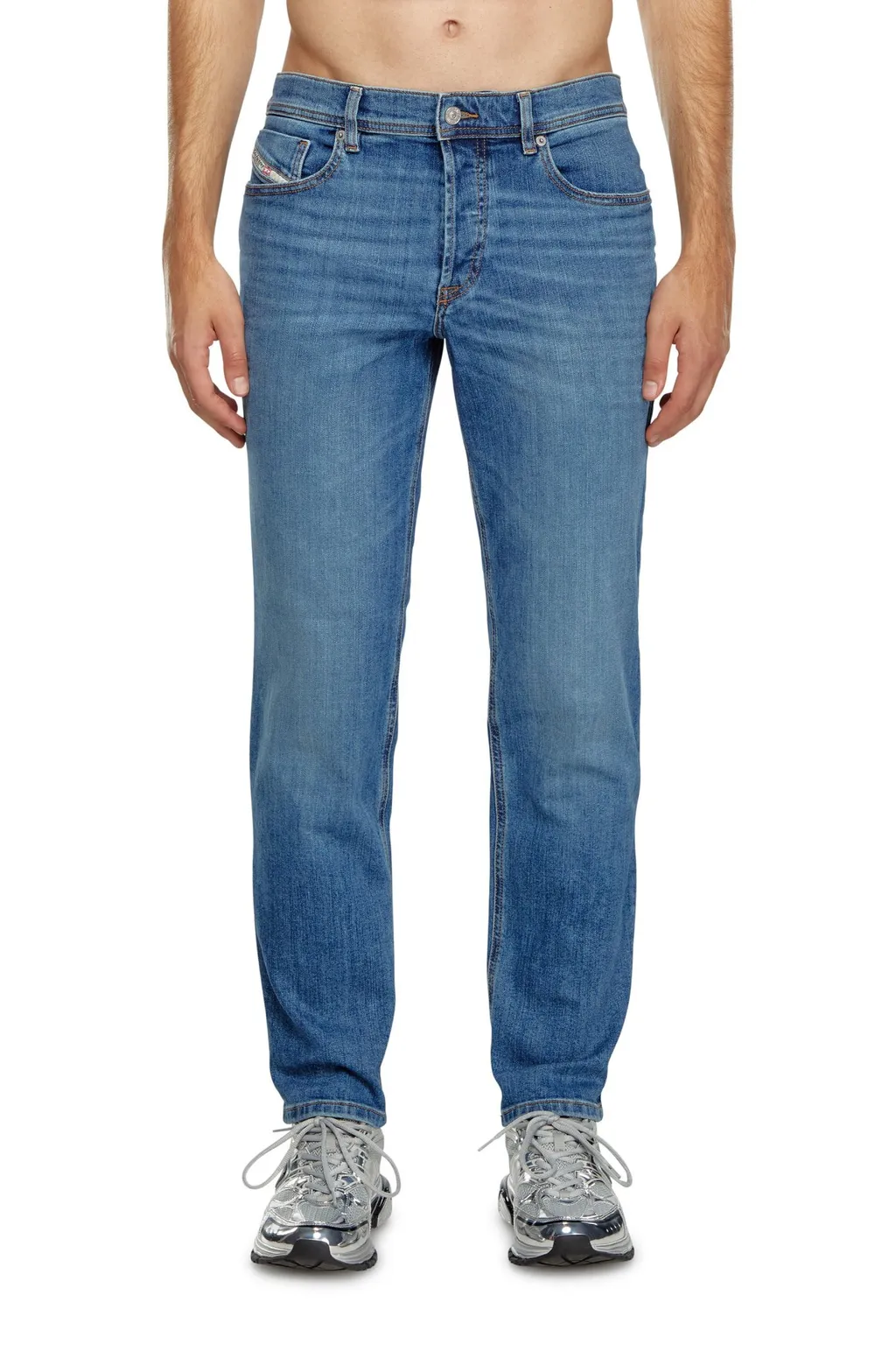 D-Finitive Regular Jeans
