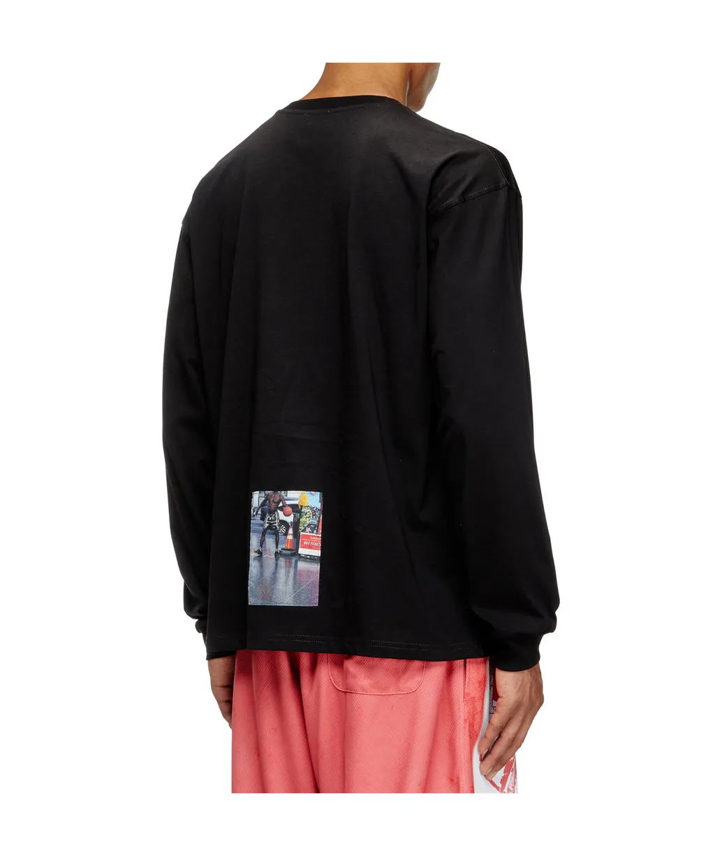 T-Boxt-Ls-T5 Graphic-Print Long-Sleeve T-Shirt