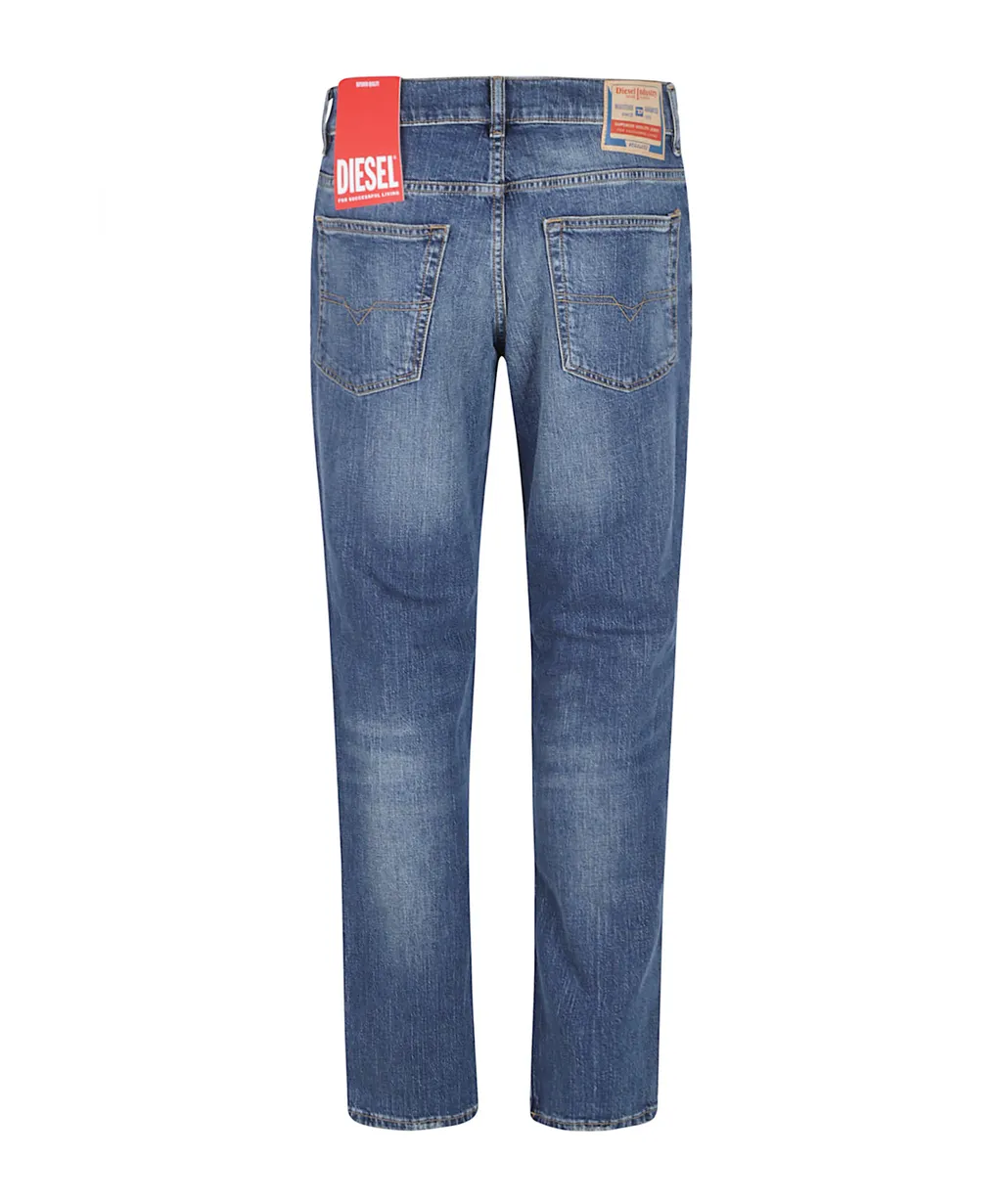 D-Finitive Logo-Plaque Denim Jeans