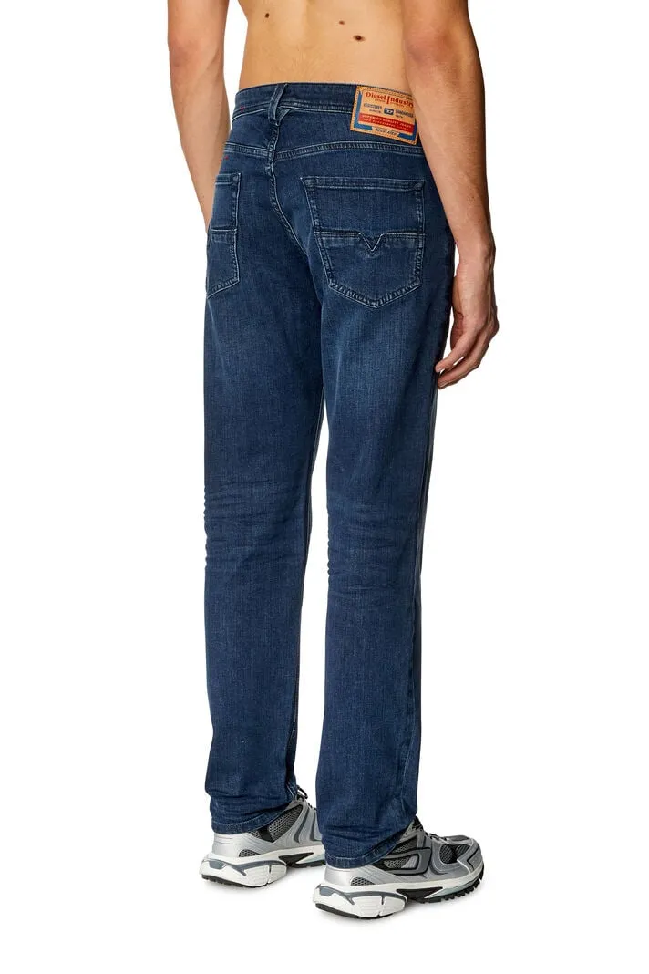 1986 Larkee-Beex Logo Patch Tapered Jeans