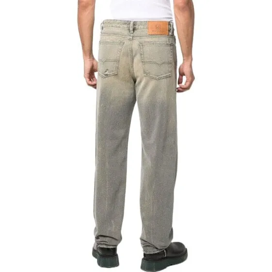 1995 Straight-Leg Jeans