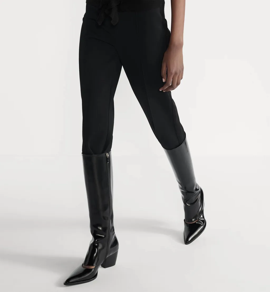 Fitted Stirrup Pants