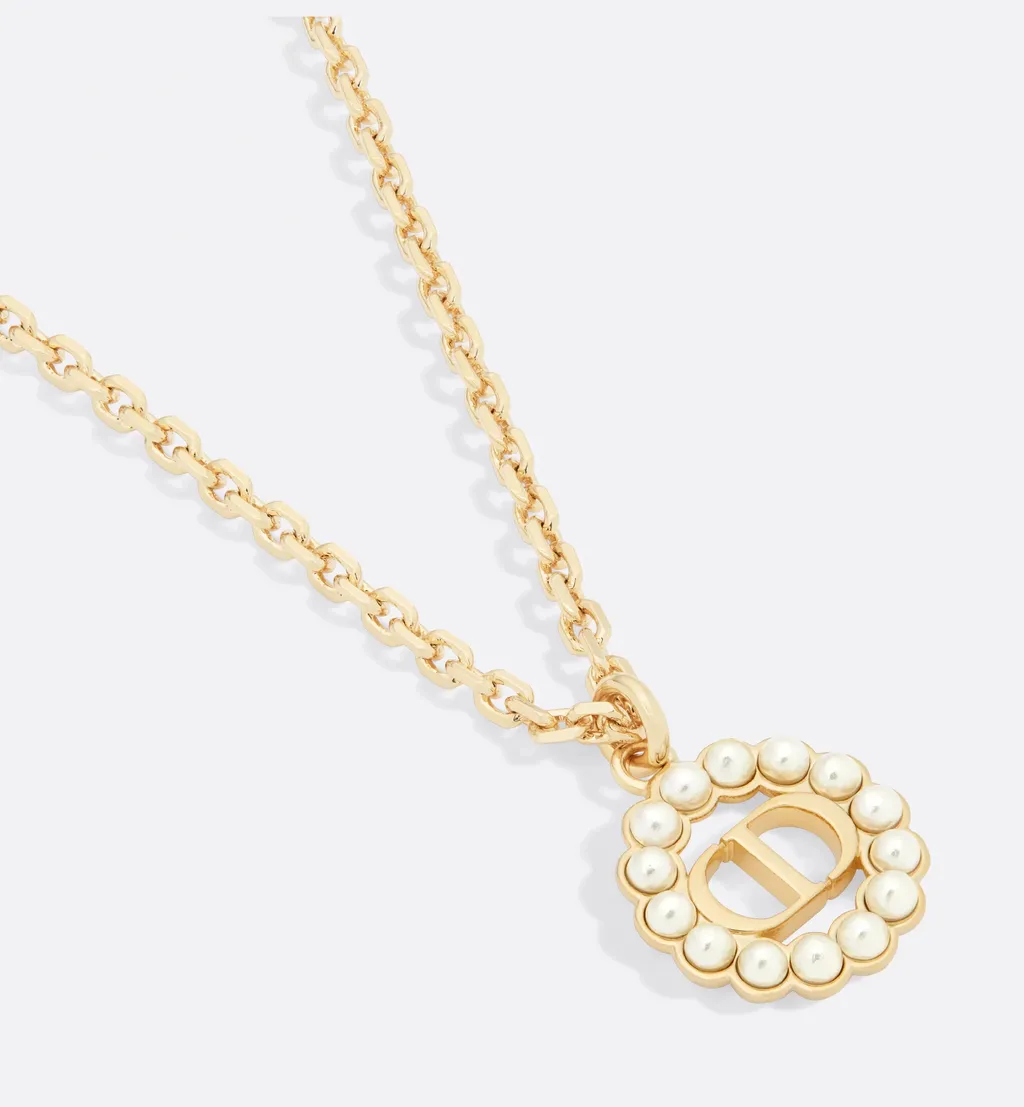 Petit Cd Circle Necklace