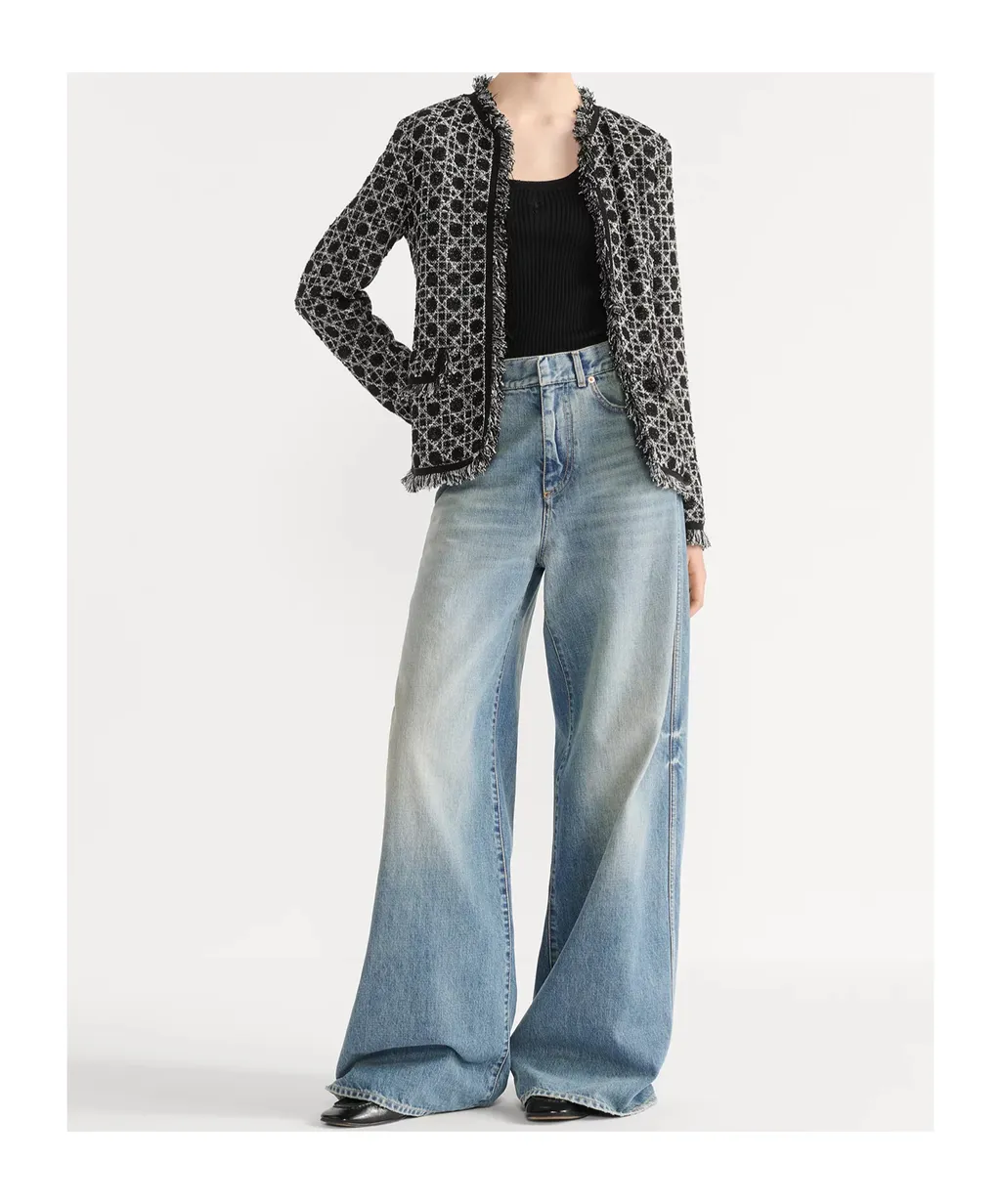 Flared Jeans