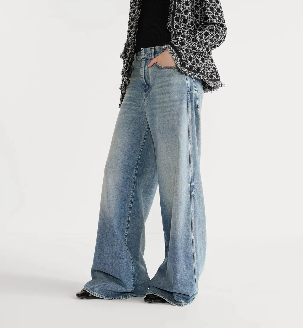Flared Jeans