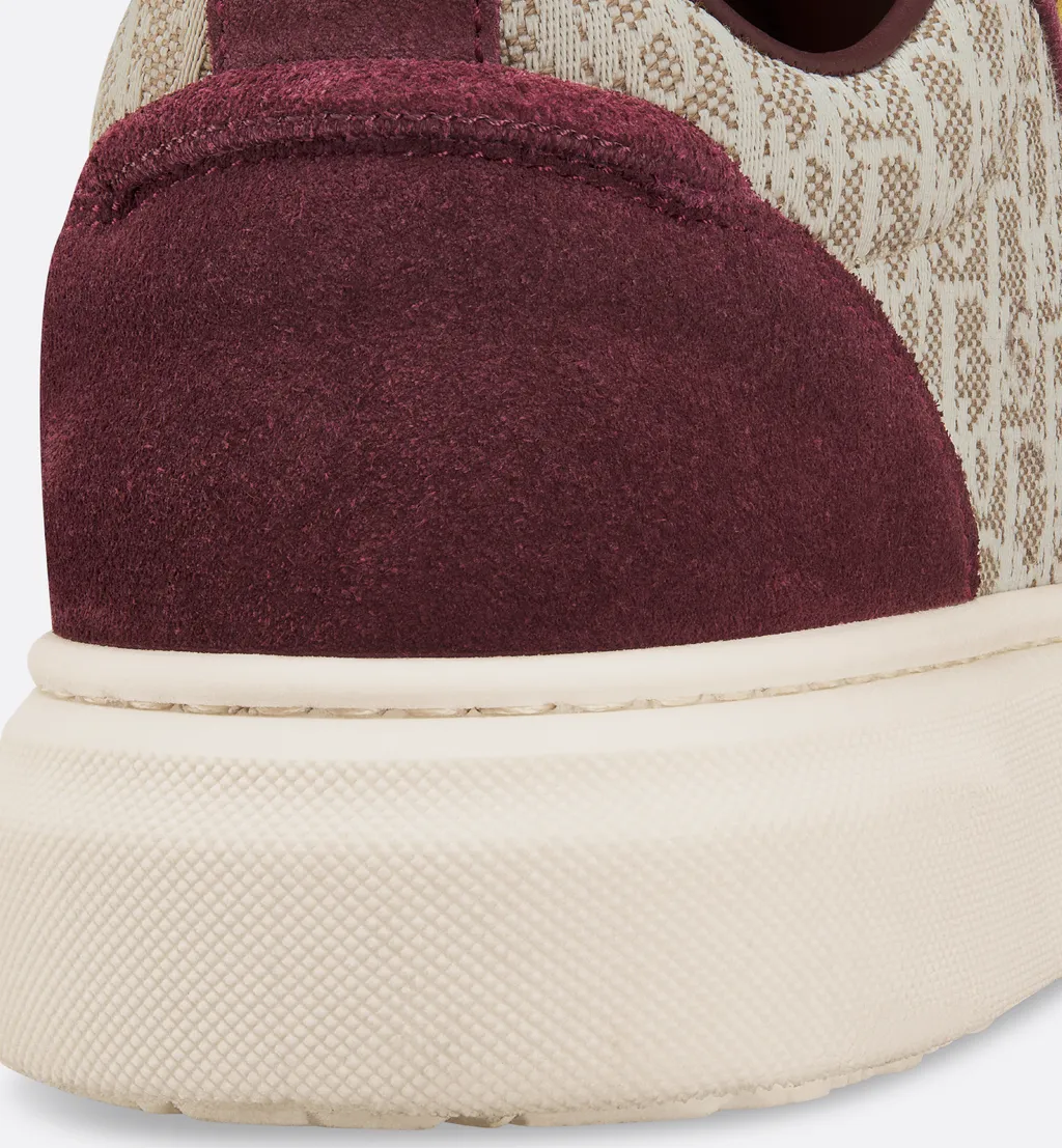 B33 Spin Low-Top Sneaker
