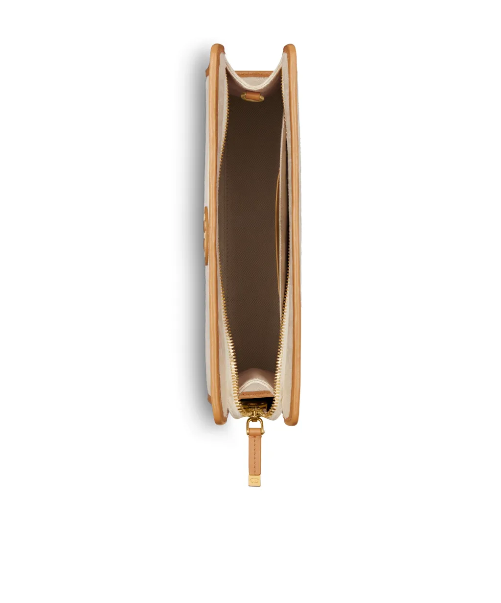 30 Montaigne Dea Pouch