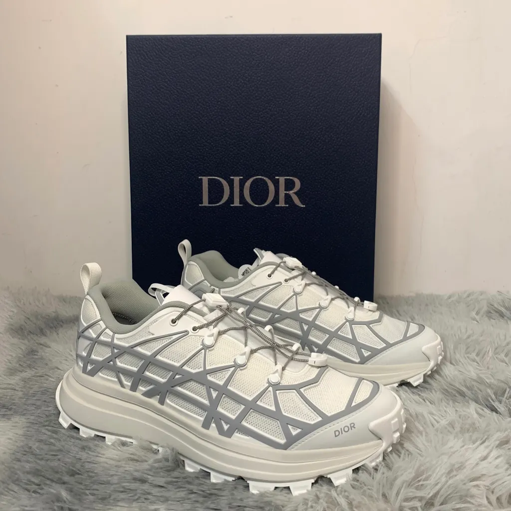 B31 Runner Sneaker